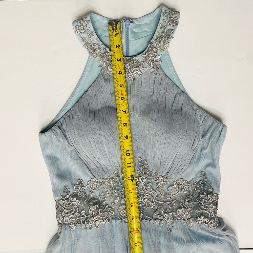 BETSY & ADAM Pale Blue Embroidered Sequin Halter Gown Sz4 Formal Prom Holiday - Picture 17 of 17